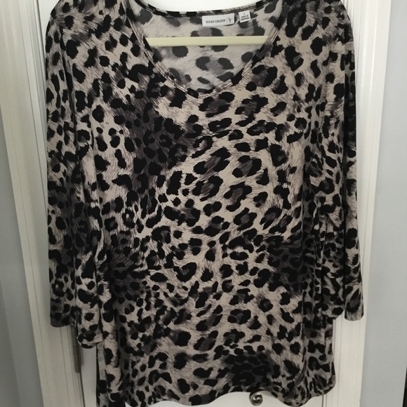 Susan Graver Tops - Blouse